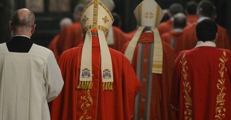 Więcej wiernych w kościołach. Od kiedy zmiany? Jakie zasady będą obowiązywać?