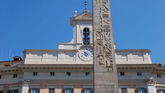 Obelisk, który służył za wskazówkę w Solarium Augusti.