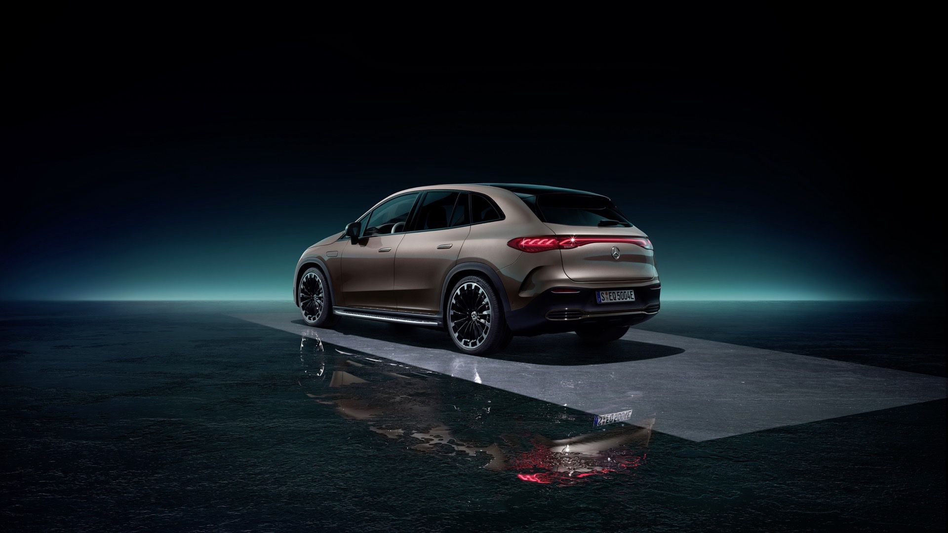 Mercedes EQE SUV
