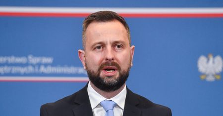 Rosyjska rakieta nad Polską. Szef MON zabrał głos