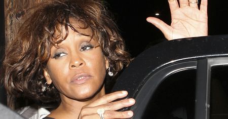 "Whitney od dwóch miesięcy tylko piła i ćpała"