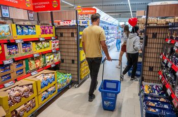 Sklepy zmieniają godziny otwarcia. Ważny komunikat dla klientów