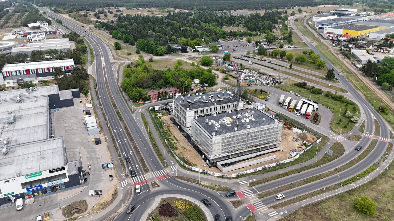 SIGMA OFFICE CENTER rośnie przy Grudziądzkiej. Całą kondygnację wynajmie Alfa Brokers [fotorelacja]