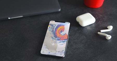 Apple przejmuje popularną apkę pogodową. Wersja na Androida trafi do kosza