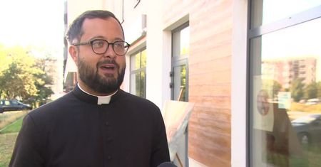 W Poznaniu powstała parafia bez kościoła, z kaplicą w dawnym sklepie. “Chcemy zbudować żywą wspólnotę”