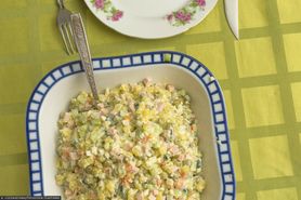 Dodaj ten składnik do sałatki jarzynowej. Usuwa złogi z zapchanych jelit