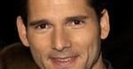 Zobacz jak Eric Bana podróżuje w czasie