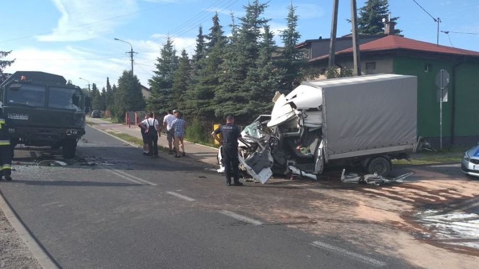 Koluszki. Na miejsce wypadku przyleciał helikopter LPR