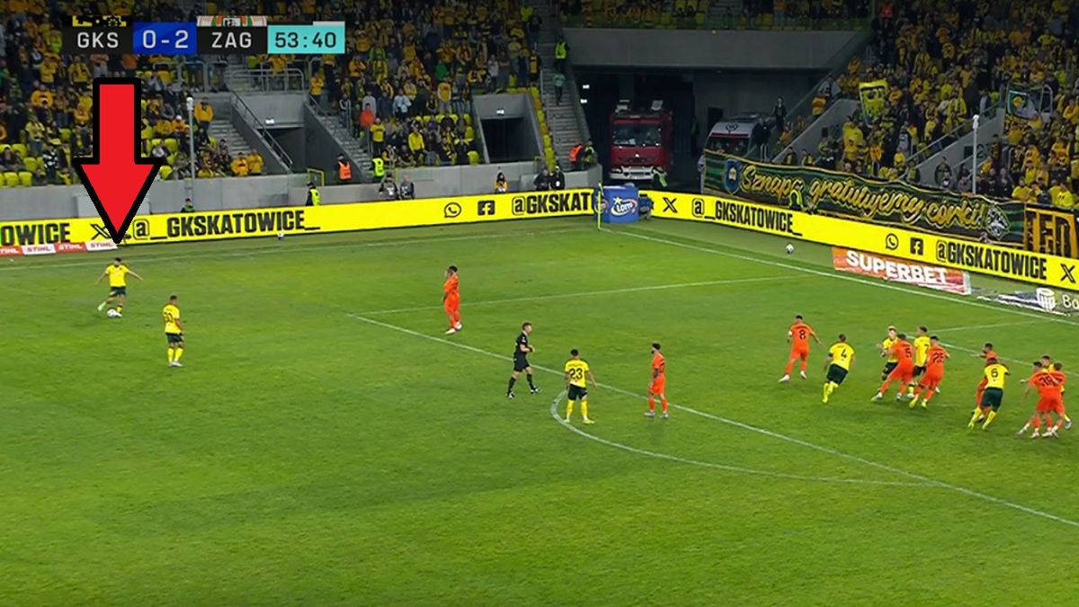 Twitter / Screen / Canal+Sport / Na zdjęciu: Bartosz Nowak zaskoczył Dominika Hładuna