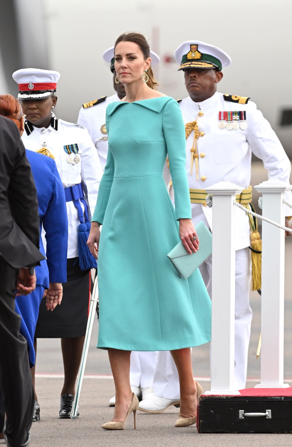 Kate Middleton zadaje szyku w dwóch sukniach