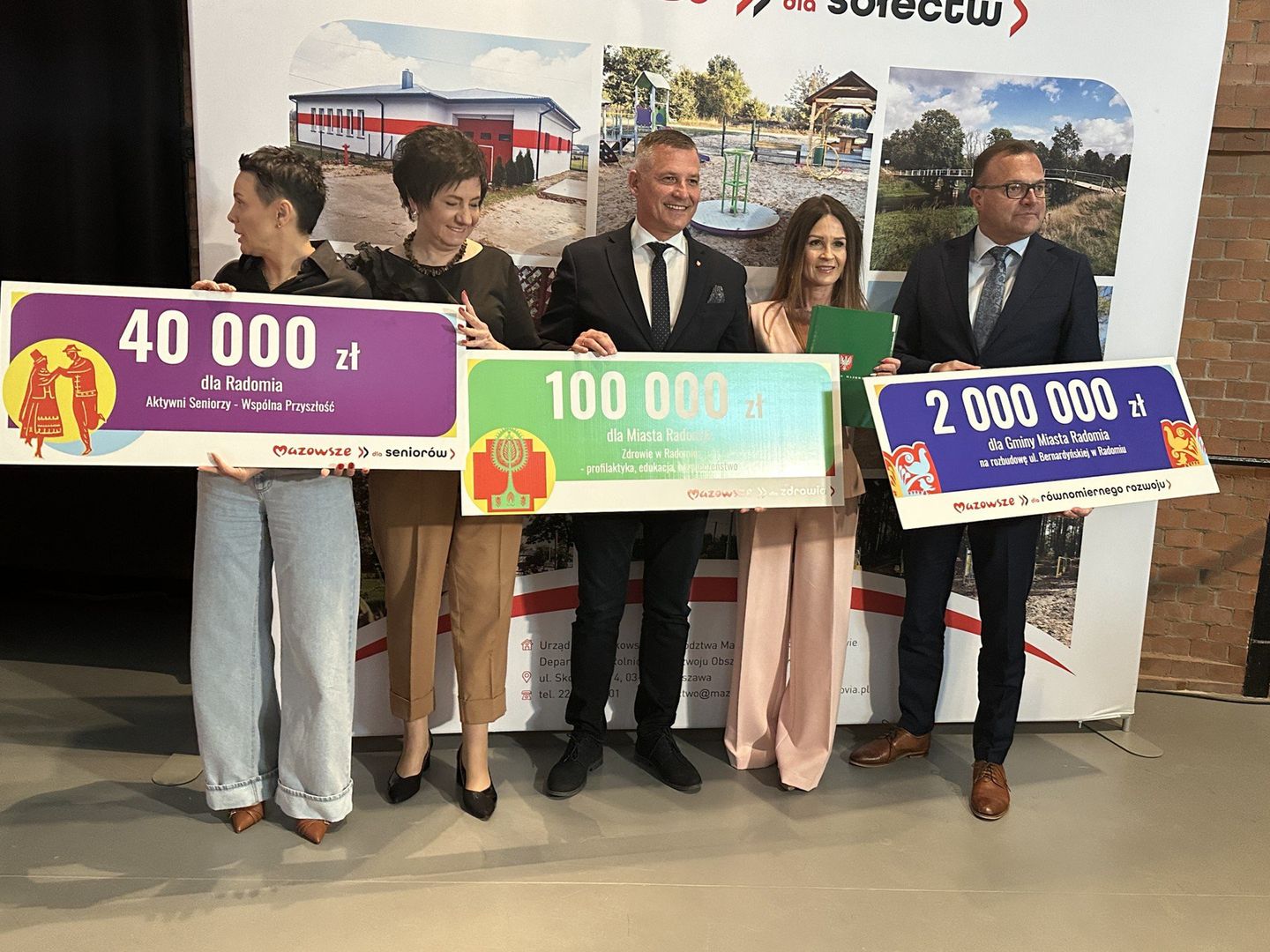 Radom: Samorząd Mazowsza dołożył się do przebudowy ulicy Bernardyńskiej i parkingu przy szpitalu w Radomiu
