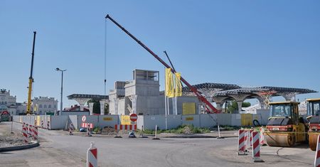 Zmiany w funkcjonowaniu komunikacji miejskiej w okolicach budowy dworca metropolitalnego