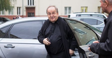 Koronawirus. Tadeusz Rydzyk: "Daliśmy się wpuścić w kanał zła"