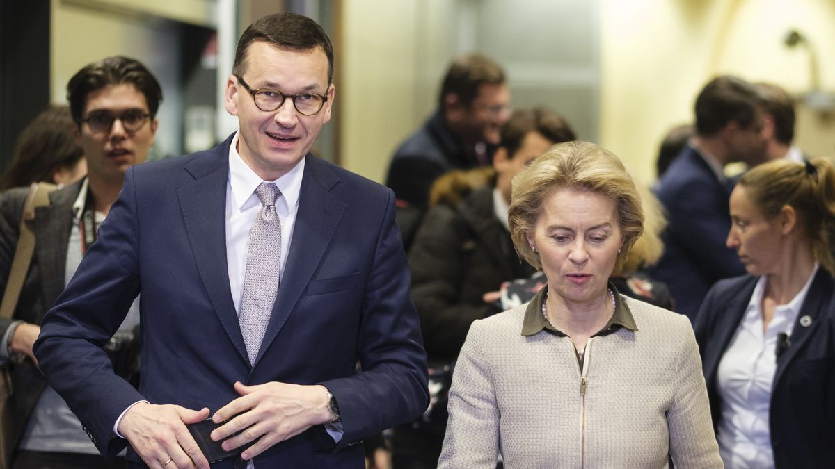 Mateusz Morawiecki i Ursula von der Leyen 