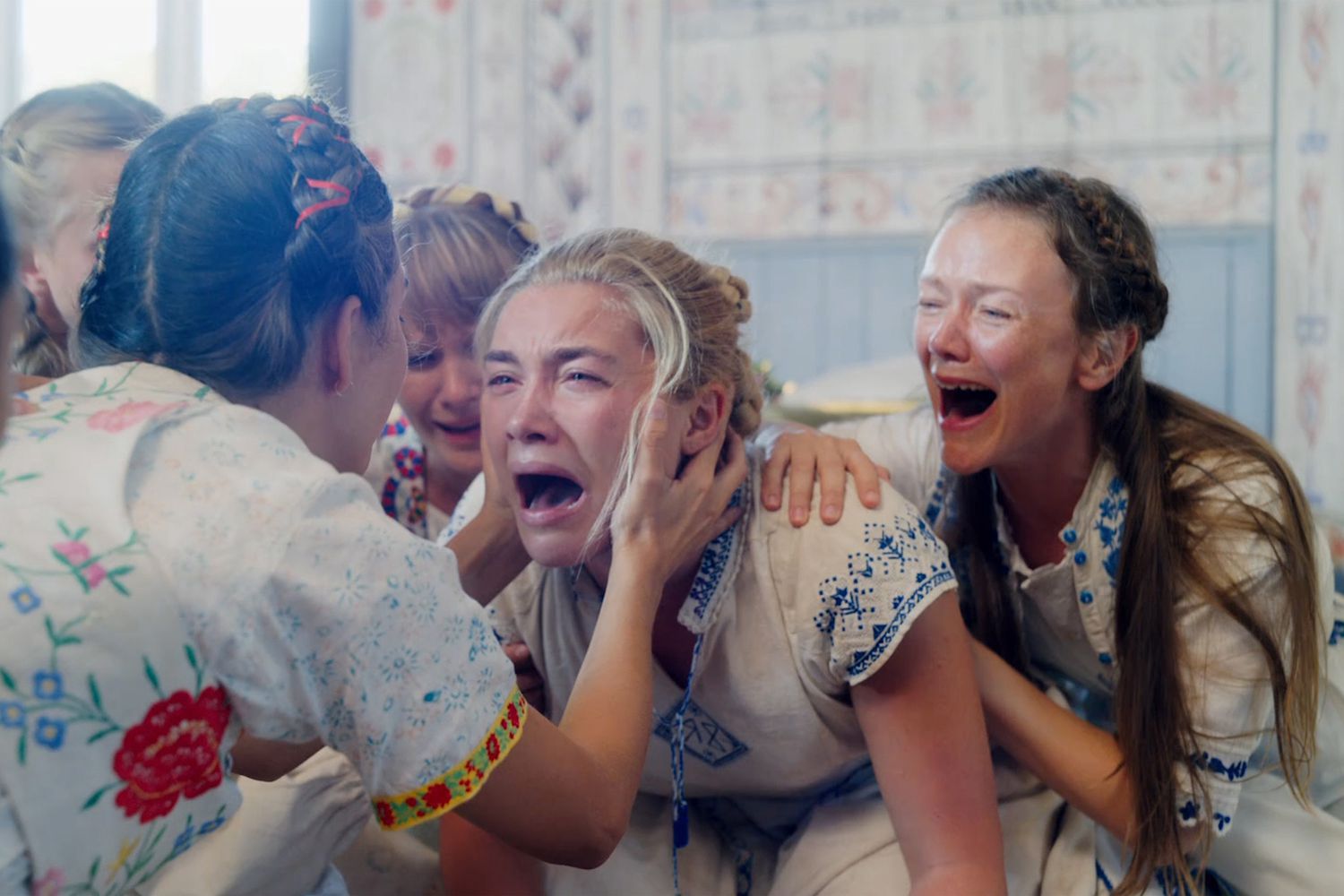 Florence Pugh w "Midsommar"