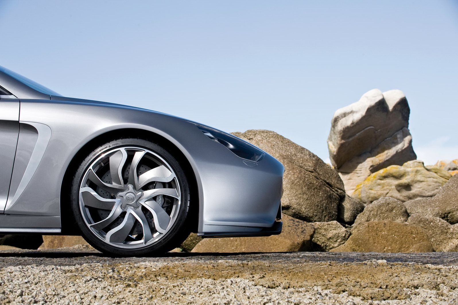 EXAGON FURTIVE e-GT