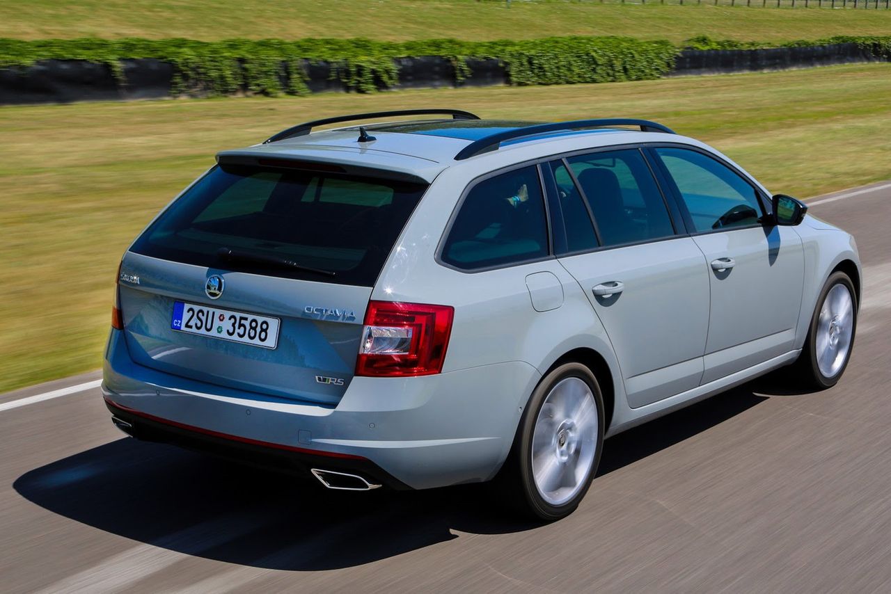 2014 Skoda Octavia RS (39)