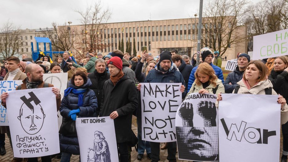 Antyputinowskie protesty w Rydze w trzeci dzień wyborów prezydenta Rosji