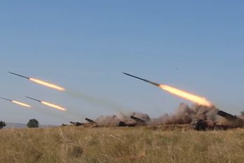 Rosja gromadzi rakiety. Celem może być skoordynowany atak na Ukrainę