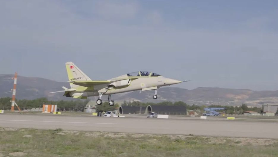 Turecki samolot Hürjet