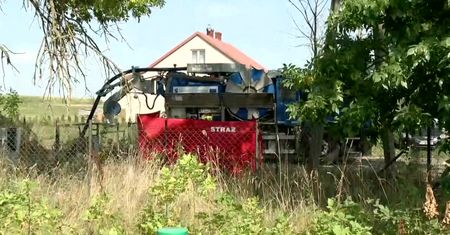 Pracownicy wodociągów wpadli do szamba przy przepompowni. Jednego wyciągnięto, dwóch nie żyje