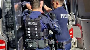 Pleszew: Groził, popychał i szarpał swoją matkę. 58-latek zatrzymany