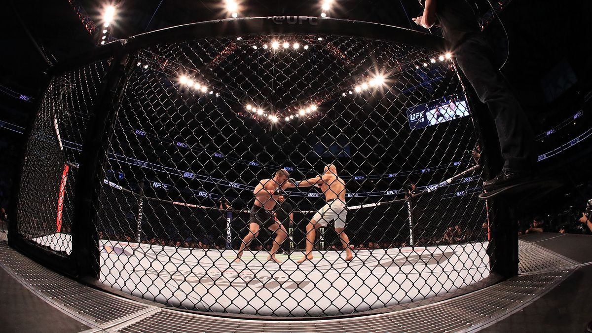 Getty Images / Ronald Martinez / Na zdjęciu: walka z udziałem Juniora dos Santosa