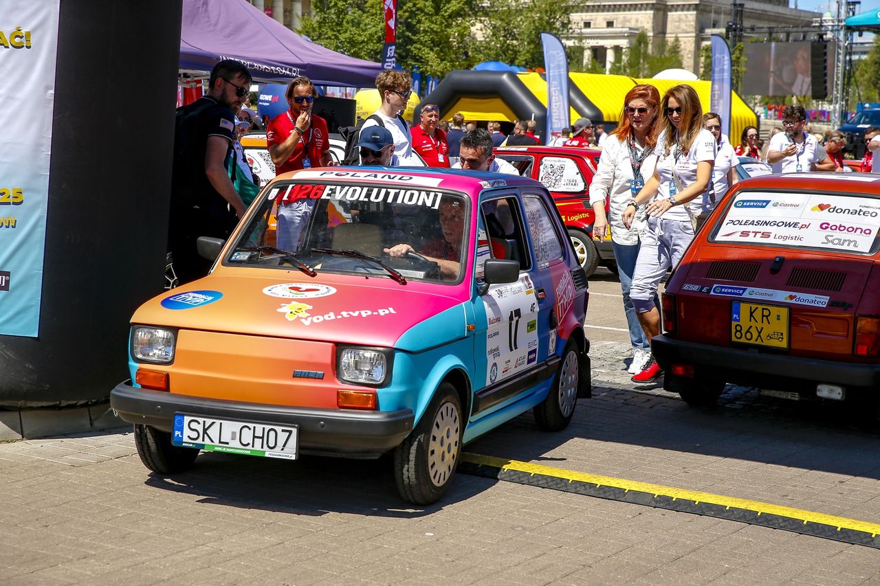 Wielka Wyprawa Maluchów. Jadą Agata i Piotr Melon z Sieradza