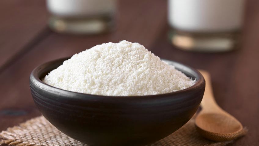 Mleko w proszku w puszce z witaminą A