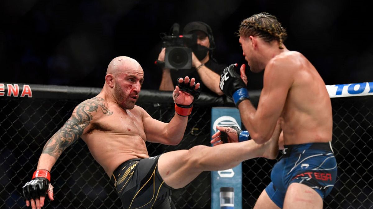 Getty Images / Chris Unger/Zuffa LLC / Na zdjęciu: Alexander Volkanovski i Brian Ortega