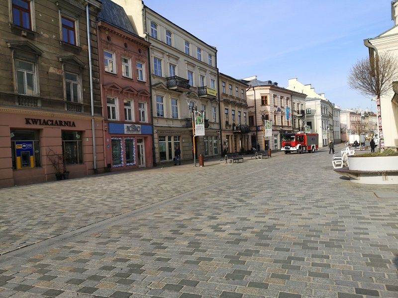 Alarm bombowy w biurze poselskim na Krakowskim Przedmieściu