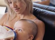 Dłuższe urlopy macierzyńskie to za mało