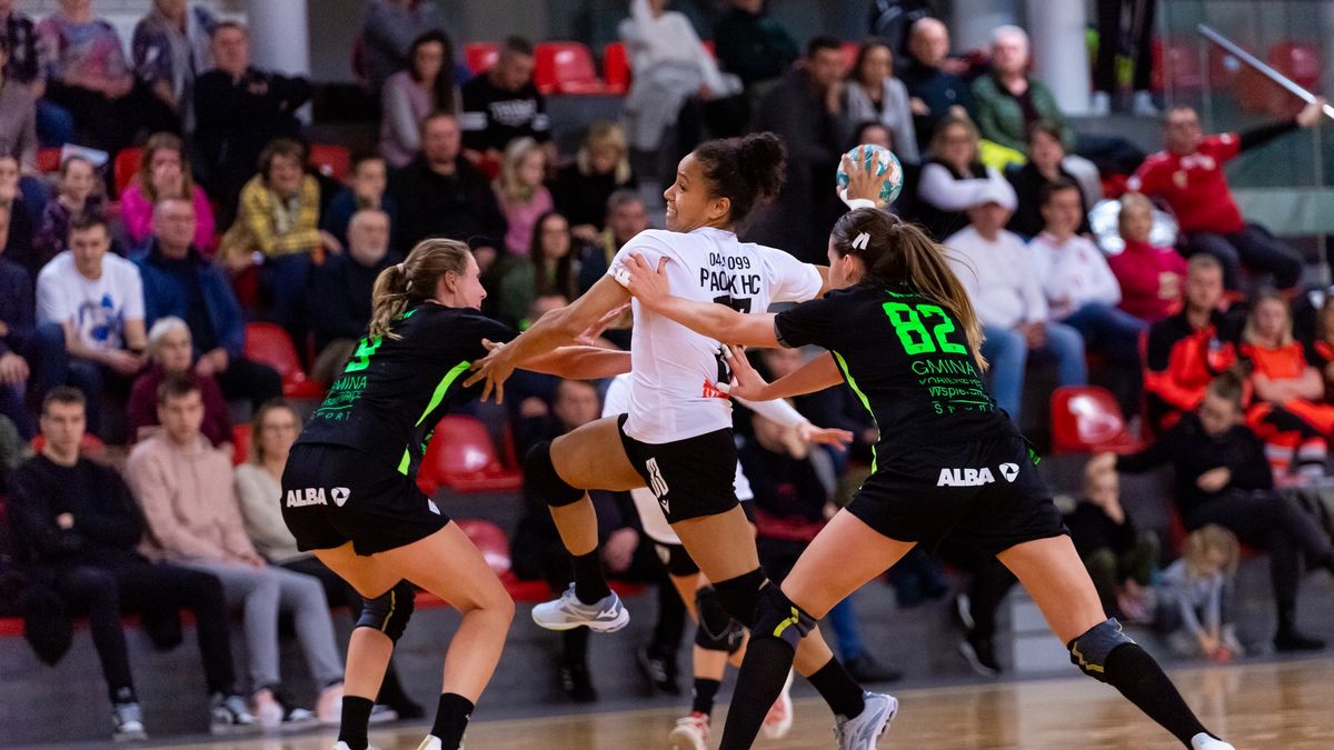 Materiały prasowe / KPR Gminy Kobierzyce / Michał Ciechanowicz / Na zdjęciu: Bruna Dias Ribeiro (AC PAOK)