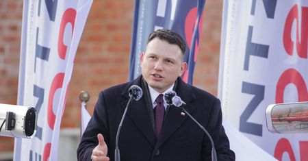 Pierwszy pozew w trybie wyborczym. Mentzen pokazał pismo