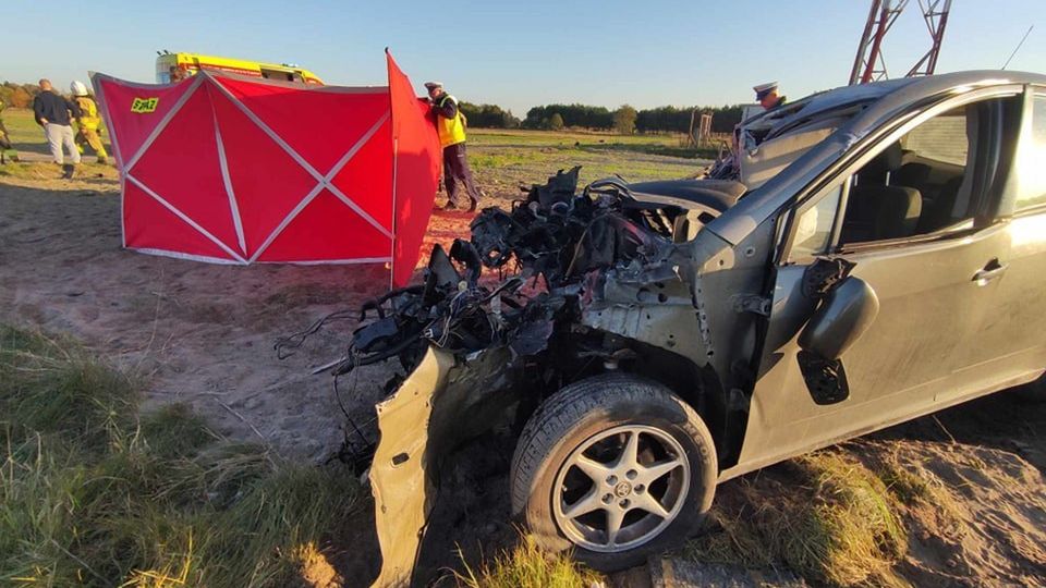 Mężczyzna toyotą zjechał na przeciwległy pas