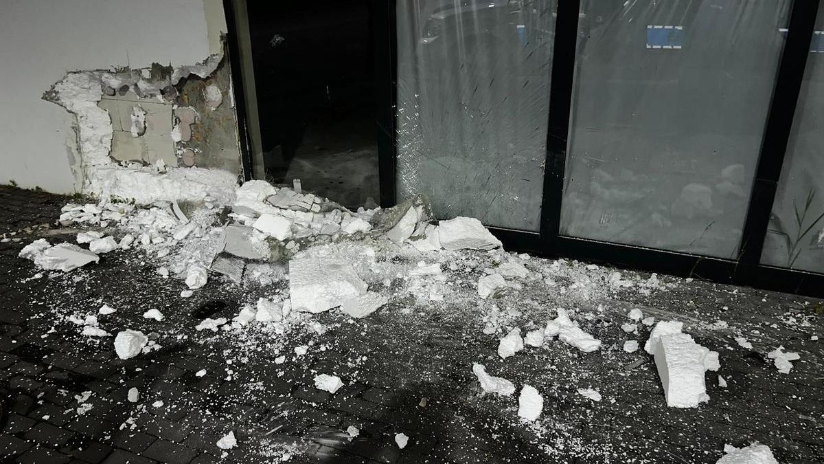 ''Driftująca'' 19-latka wjechała w supermarket