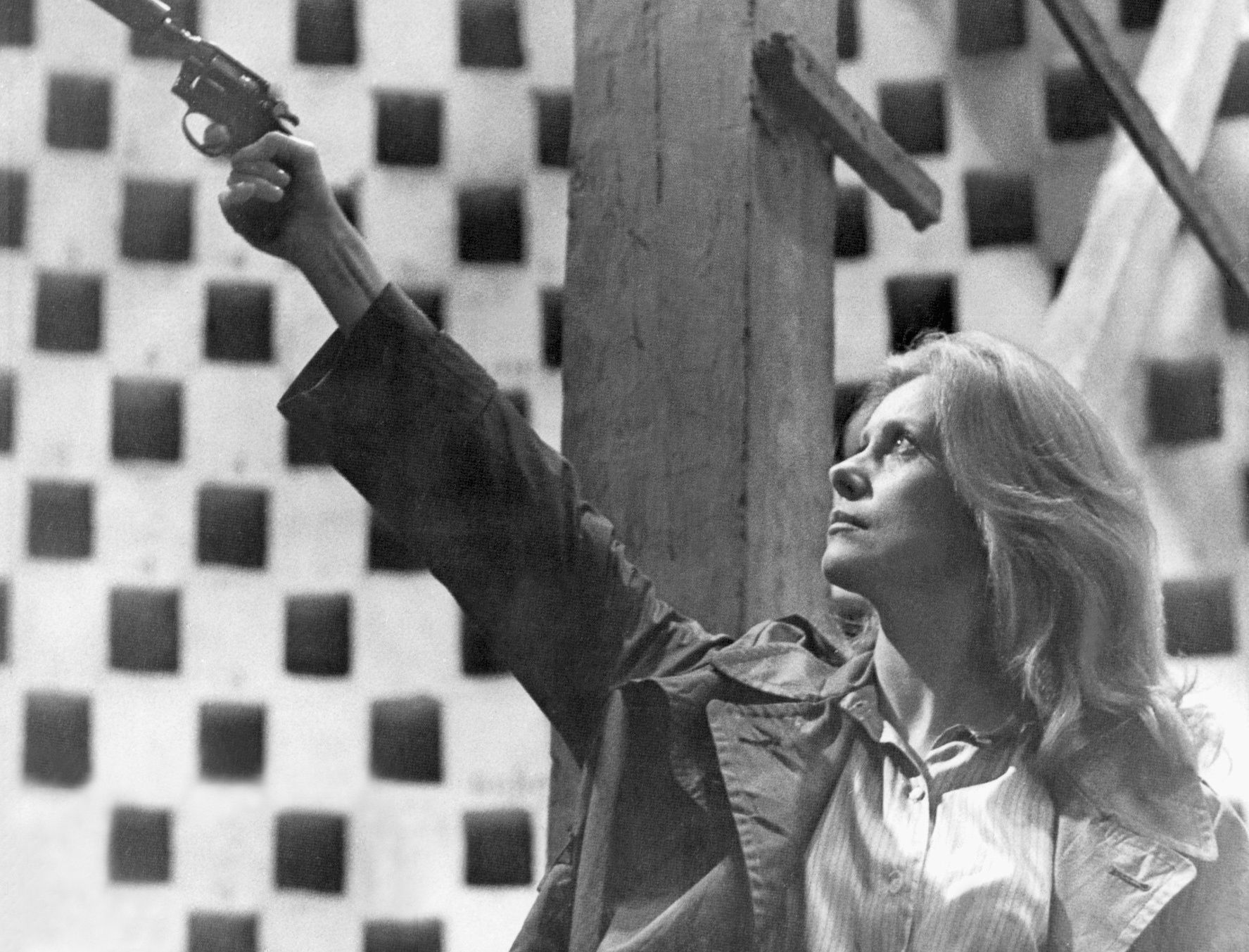 Catherine Deneuve w 2002 r.