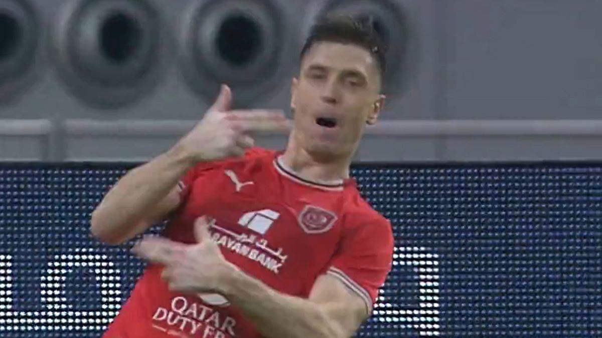 Twitter / alkassenglish / Na zdjęciu: Krzysztof Piątek