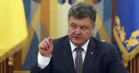 Konflikt na Ukrainie. Poroszenko przedstawia plan. Unia go chwali, a Rosja...