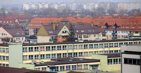 Tajemnicze helikoptery latają nad samymi domami. Mieszkańcy zaniepokojeni