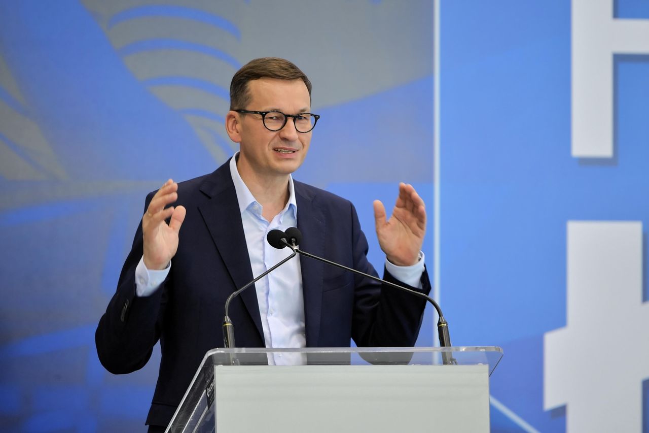 Nowe drogi i linie kolejowe. Premier obiecuje duże inwestycje