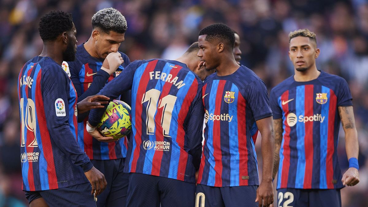 Zdjęcie okładkowe artykułu: Getty Images / Silvestre Szpylma/Quality Sport Images / Na zdjęciu: piłkarze FC Barcelony