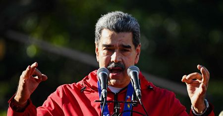 Maduro szuka wsparcia militarnego. Prosi Rosję, Chiny i Iran