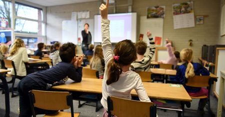 Dzień Nauczyciela 2023. Kiedy wypada Dzień Edukacji Narodowej? Zła informacja dla uczniów