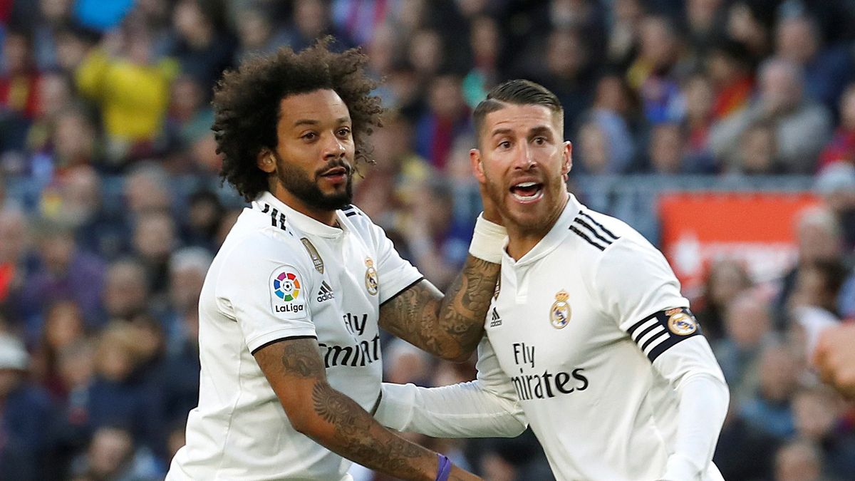 PAP/EPA / TONI ALBIR / Na zdjęciu: Marcelo (z lewej) i Sergio Ramos (z prawej)