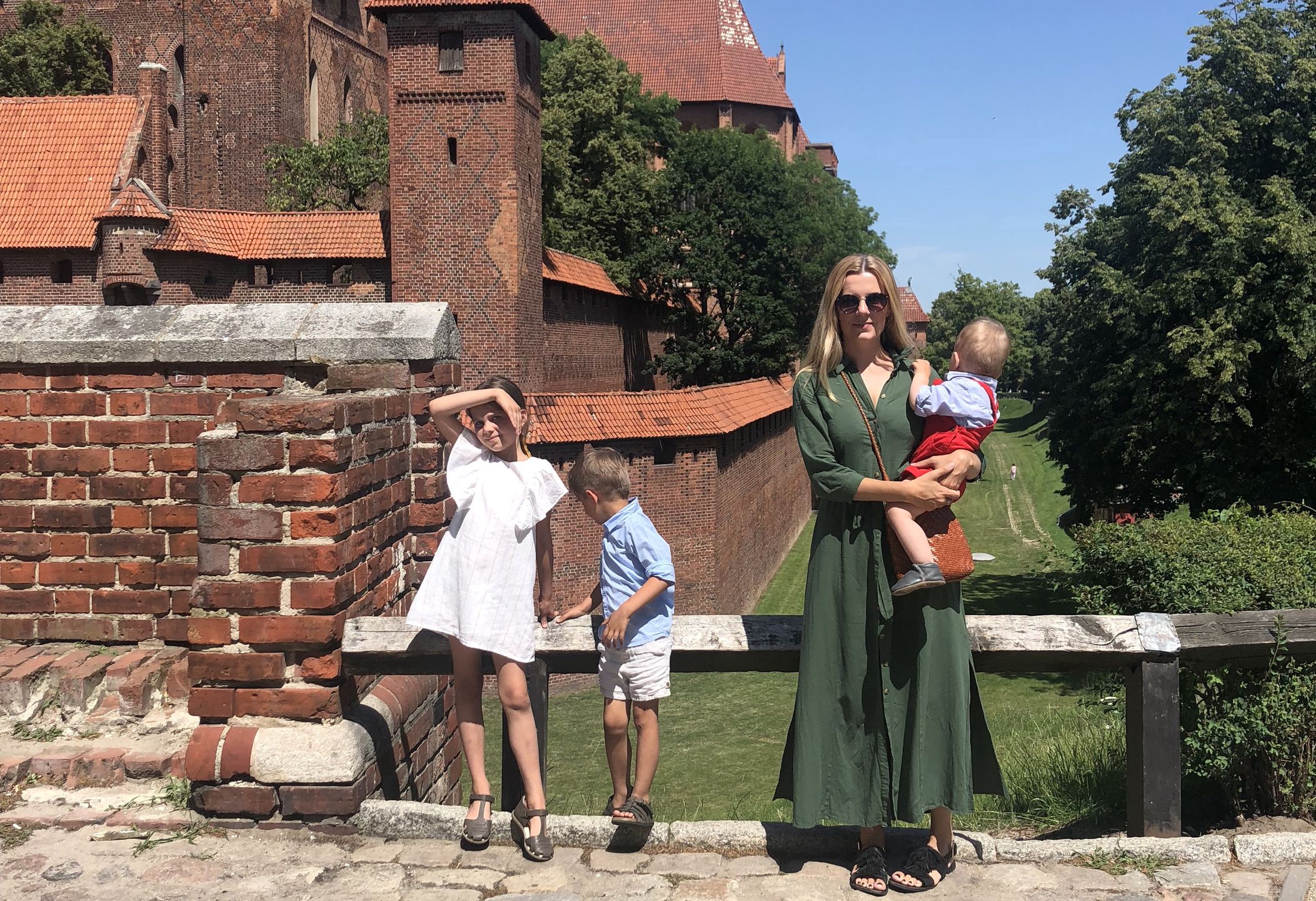 Pola Madej-Lubera z dziećmi