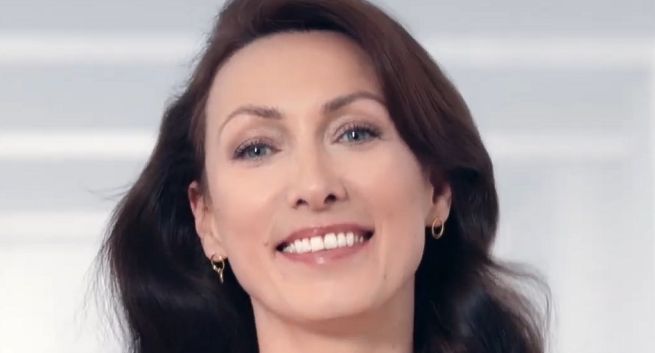 Anna Kalczyńska reklamuje serum pod oczy Bioliq (wideo)