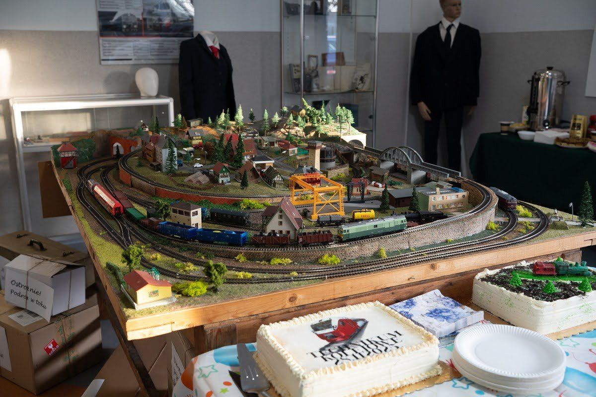 Pasowanie uczniów Technikum Kolejowego w Żarach