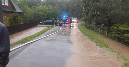 Burze nad województwem lubelskim. Strażacy mają pełne ręce roboty