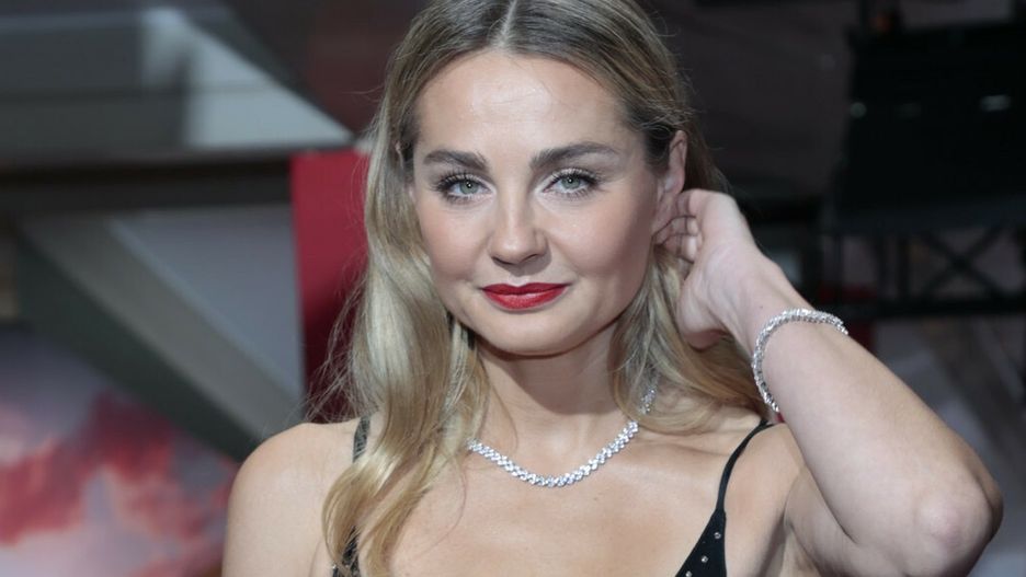 Małgorzata Socha wymieniła masywne mokasyny na klasyczne loafersy